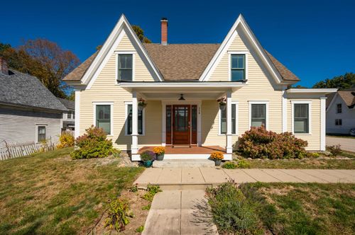 114 E Main St, Bradford, NH, 03221-3506 | Card Image