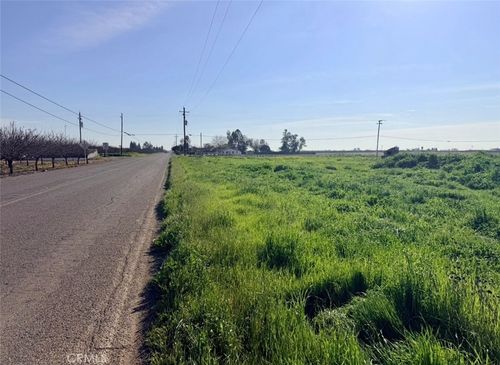 8936 Gerard Ave, Le Grand, CA, 95333-8707 | Card Image