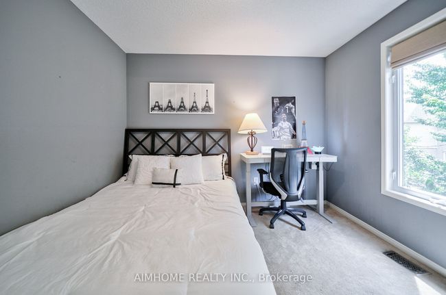 9 - 2189 Postmaster Dr, Condo with 3 bedrooms, 3 bathrooms and 2 parking in Oakville ON | Image 32