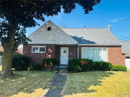 10 Ontario Dr, Cheektowaga, NY, 14225-1747 | Card Image