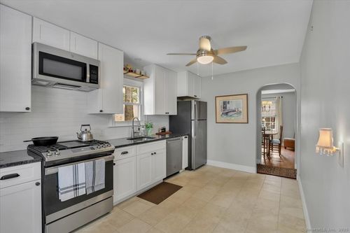 3 W Street Hts, Cromwell, CT, 06416-1961 | Card Image