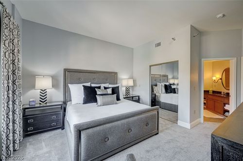 unit-250-30 Strada Di Villaggio, Henderson, NV, 89011-2822 | Card Image