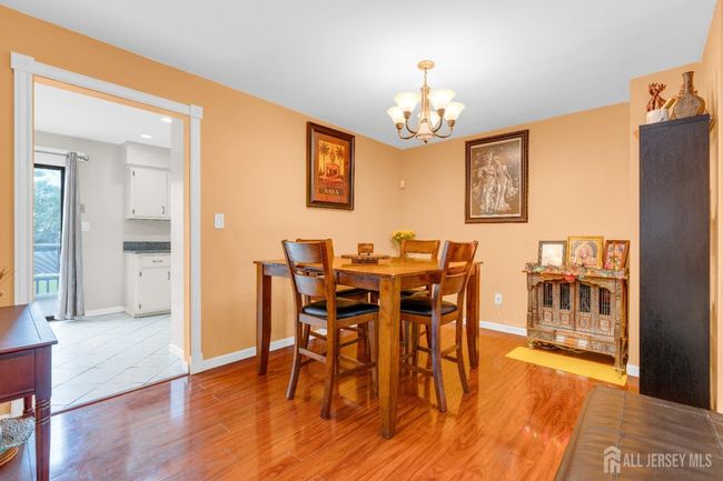 90 Pheasant Run, Townhouse with 2 bedrooms, 2 bathrooms and null parking in Edison NJ | Image 7