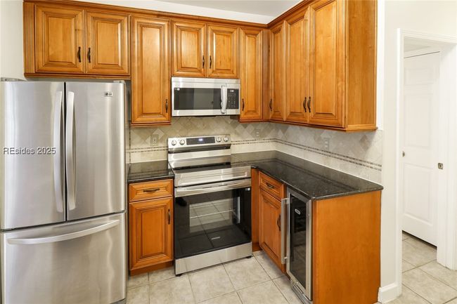 APT-3710 - 4 Indigo Run Dr, Condo with 2 bedrooms, 2 bathrooms and null parking in Hilton Head Island SC | Image 4
