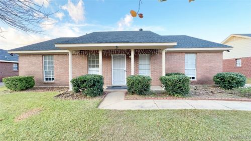 5757 Sweet Meadow Dr, Montgomery, AL, 36117-4525 | Card Image