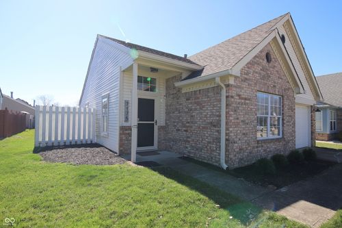7175 Woodgate Dr, Fishers, IN, 46038-1774 | Card Image