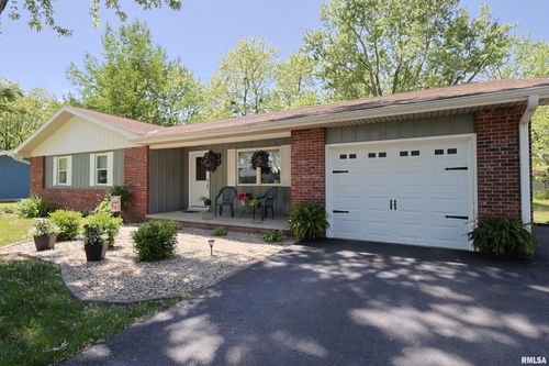 119 Fielder Dr, Salem, IL, 62881-3609 | Card Image