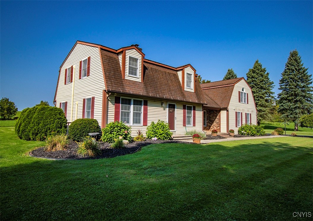 Elia Cir, Canastota, NY 13032