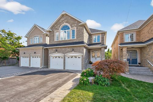 9 Maraca Dr, Richmond Hill, ON, L4S0A3 | Card Image