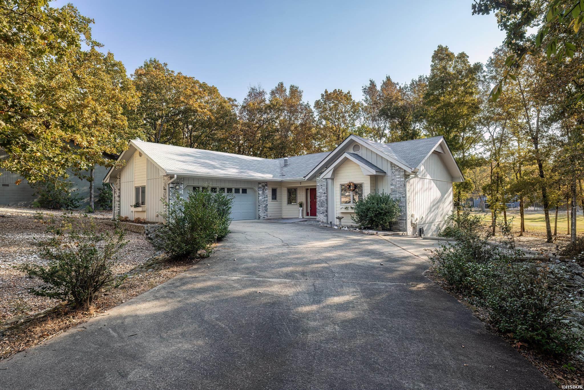 Minorca Way, Hot Springs Village, AR 71909