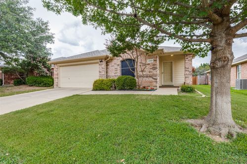 4860 Ambrosia Dr, Fort Worth, TX, 76244-7543 | Card Image
