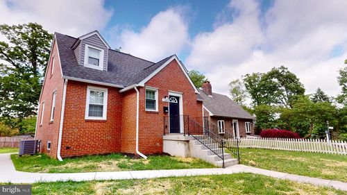 724 Overbrook Rd, BALTIMORE, MD, 21212-2105 | Card Image