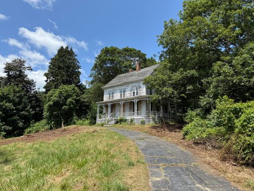 4 Bindloss Rd, Mystic, CT, 06355-1820 | Card Image