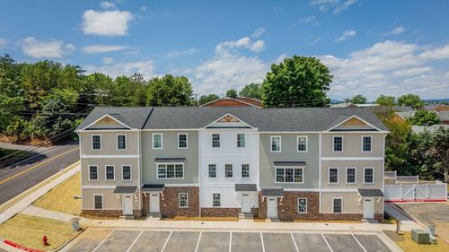 105 Willowstone Ct, Harrisonburg, VA, 22801 | Card Image