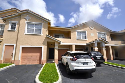 1302-1302 Belmont Ln, North Lauderdale, FL, 33068-4279 | Card Image