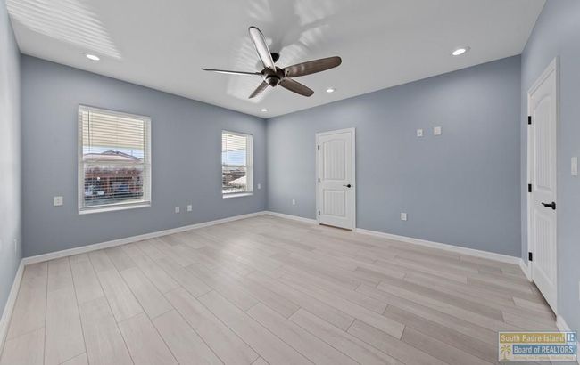 1013 Tarpon Ave, House other with 5 bedrooms, 4 bathrooms and null parking in Port Isabel TX | Image 11