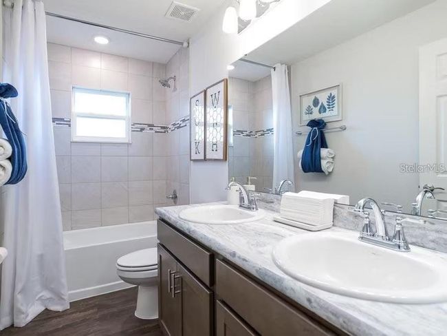 6930 161 St Ter E, House other with 3 bedrooms, 2 bathrooms and null parking in PARRISH FL | Image 4
