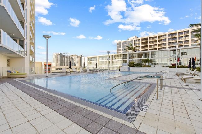 APT-2603 - 175 1 St St S, Condo with 1 bedrooms, 2 bathrooms and null parking in ST PETERSBURG FL | Image 76