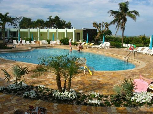 4c-5055 Collins Ave, Miami Beach, FL, 33140-2734 | Card Image