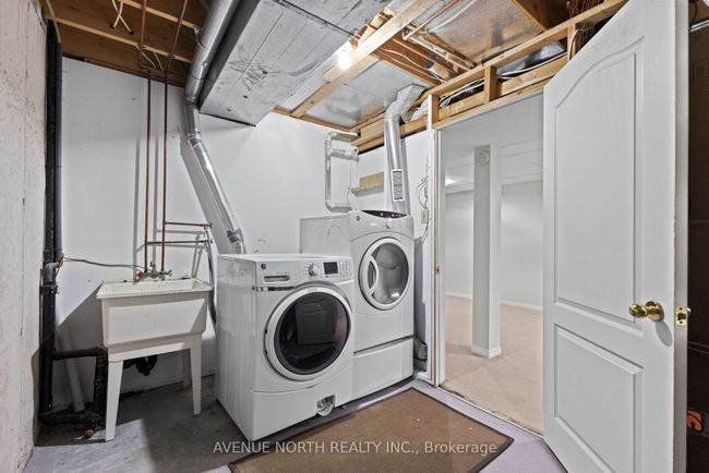 45 Wrenwood Cres, Condo with 3 bedrooms, 3 bathrooms and 1 parking in Nepean ON | Image 34