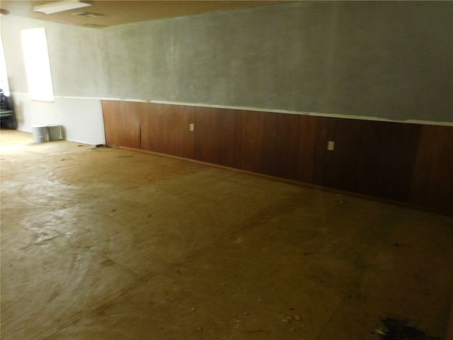 908 Ne 4 Th St, Home with 0 bedrooms, 0 bathrooms and null parking in Hubbard TX | Image 17