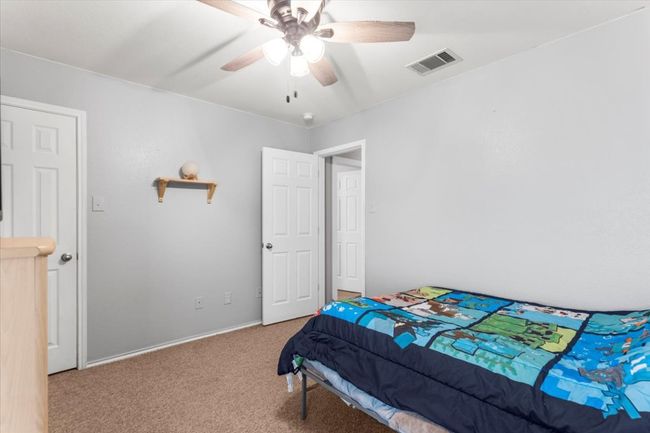 Secondary bedroom with closest | Image 19