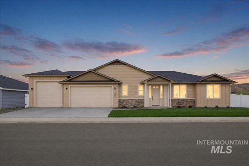 1362 S Justice Ave, Emmett, ID, 83617 | Card Image