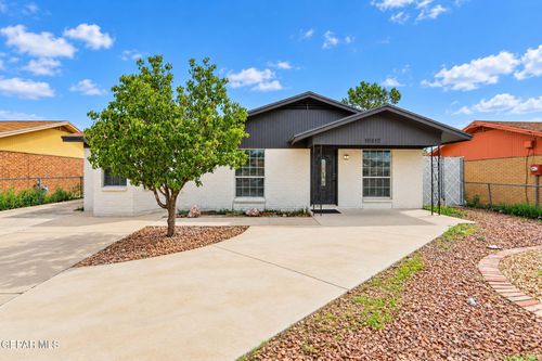 10812 Aquamarine St, El Paso, TX, 79924-1637 | Card Image