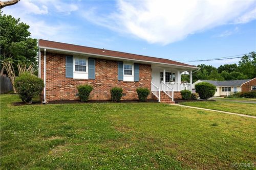 712 Keswick Rd, Colonial Heights, VA, 23834-1731 | Card Image