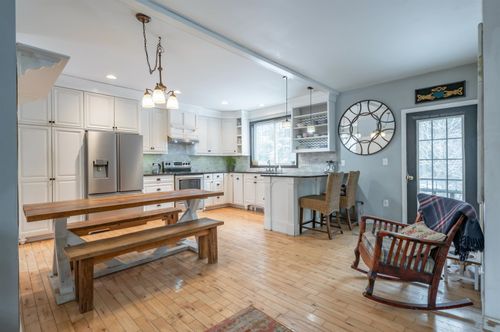 133 Raymond Rd, Deerfield, NH, 03037-1501 | Card Image