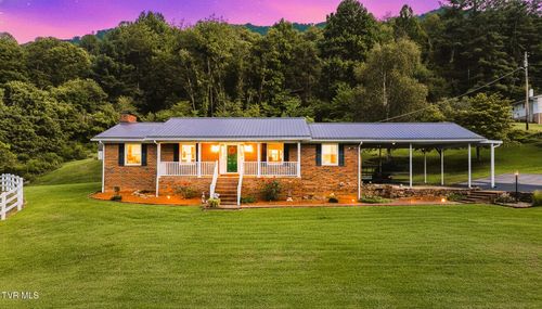 109 Barrel Dr, Gate City, VA, 24251-3742 | Card Image