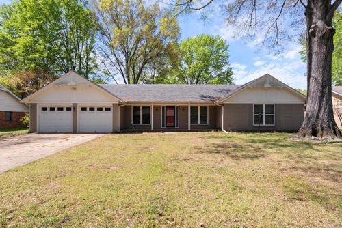 9 White Oak Dr, Conway, AR, 72034-3427 | Card Image
