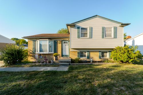 22244 Birch St, Woodhaven, MI, 48183-1563 | Card Image