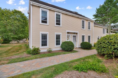 unit-h133-54 Rope Ferry Rd, Waterford, CT, 06385-2829 | Card Image