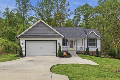 317 N Palmetto St, Liberty, SC, 29657-9140 | Card Image