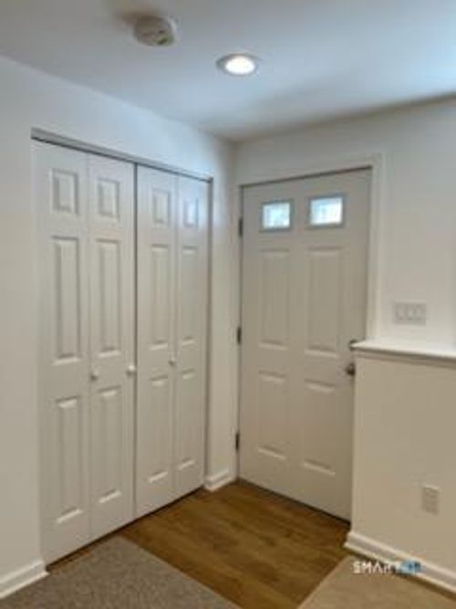 23-23 Harry Brook Vlg, New Milford, CT, 06776-4449 | Card Image