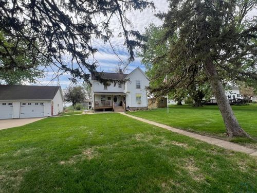 820 Garfield St, Granville, IA, 51022-5033 | Card Image
