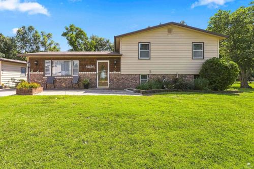 8856 Wheatland Circle, Manhattan, KS, 66502 | Card Image