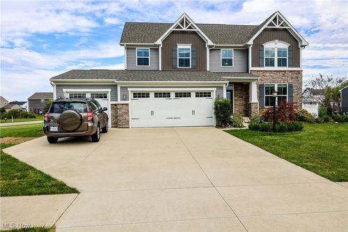 9301 Winfield Ln, North Ridgeville, OH, 44039-9824 | Card Image