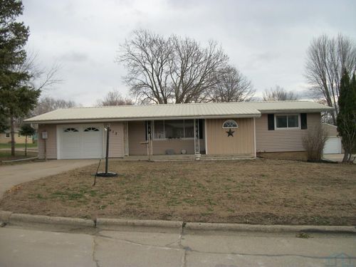 412 Spruce St, Aurelia, IA, 51005-7746 | Card Image