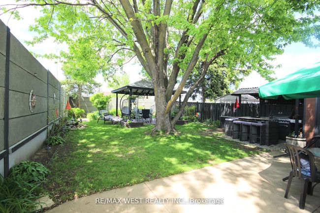 425 Hansen Rd N, House other with 4 bedrooms, 3 bathrooms and 4 parking in Brampton ON | Image 35