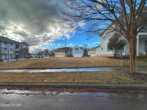 155 Union Ave, Jackson, TN, 38301-6036 | Card Image