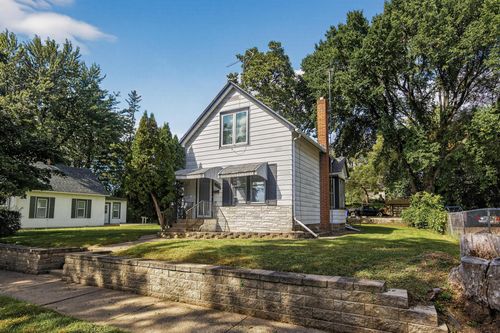 1323 4th St E, Saint Paul, MN, 55106-5313 | Card Image