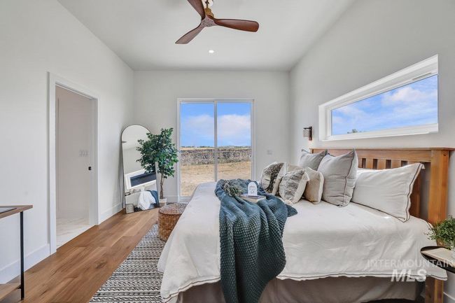 2282 E 4400 N, House other with 4 bedrooms, 4 bathrooms and 3 parking in Filer ID | Image 21