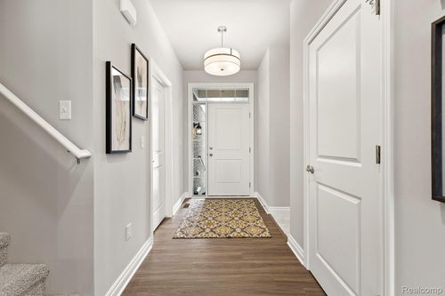 118-2246 Chase Dr, Howell, MI, 48855-6338 | Card Image