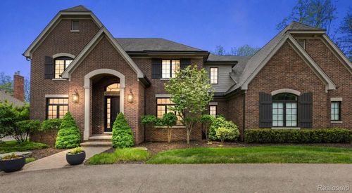 4345 Spruce Hill Ln, Bloomfield Hills, MI, 48301-3725 | Card Image