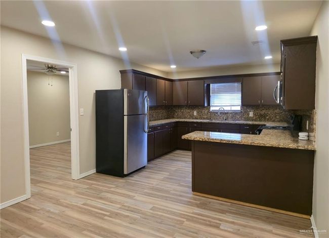404 Lance St, House other with 3 bedrooms, 2 bathrooms and 1 parking in Alamo TX | Image 5
