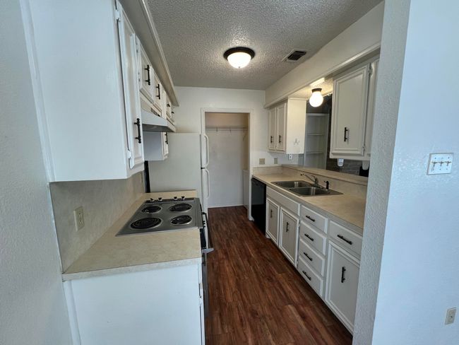B - 5412 34 Th St, Townhouse with 2 bedrooms, 2 bathrooms and null parking in Lubbock TX | Image 22