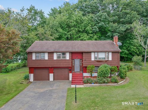 27 Norman Dr, East Hartford, CT, 06108-1824 | Card Image