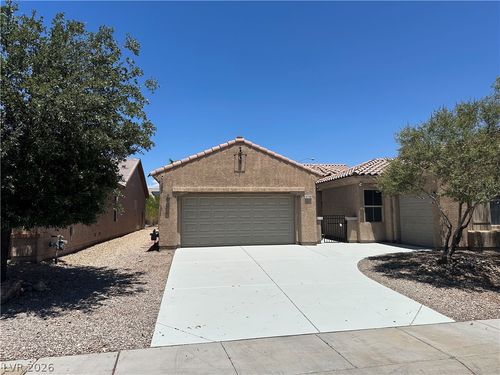 5728 Flying Birdie Ave, Las Vegas, NV, 89122-4120 | Card Image